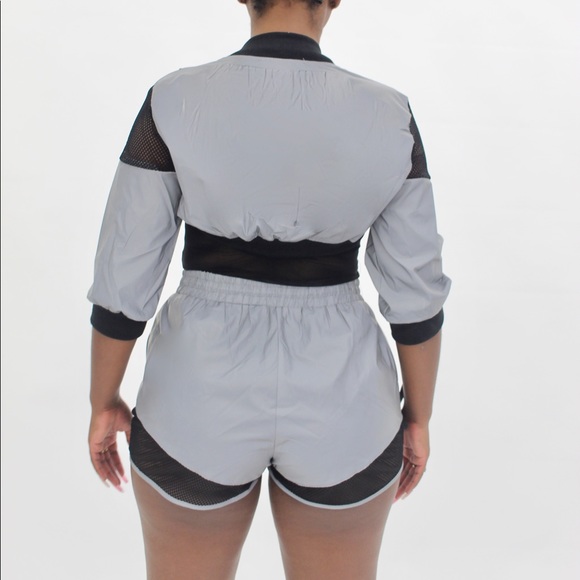 Two Piece Illuminating Set - Picture 3 of 4